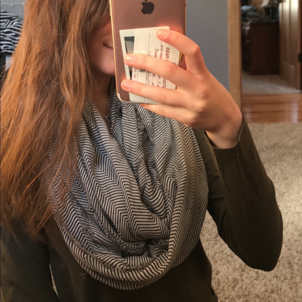 Stripped Infinity Scarf